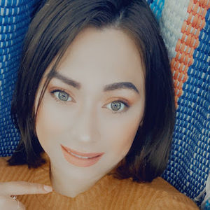 Meet your Posher, Juli